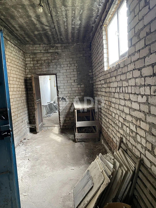 В аренду здание с участком фото