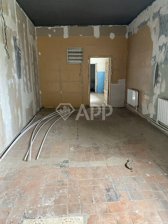 В аренду здание с участком фото