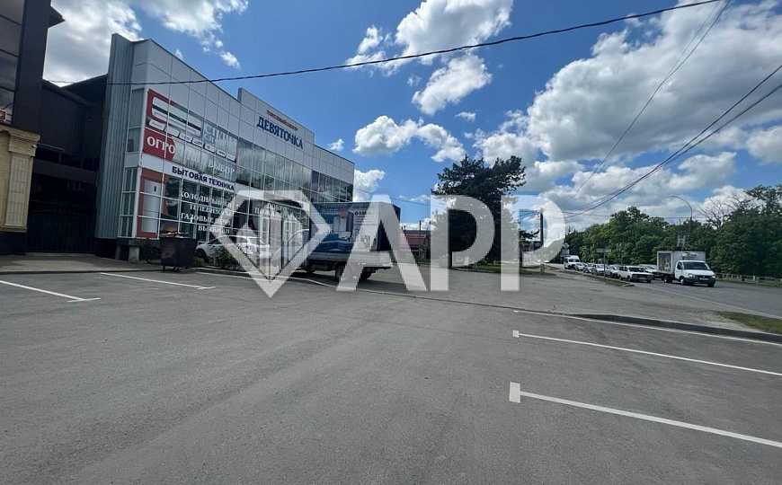Сдам торговое помещение, 2 800 м² фото