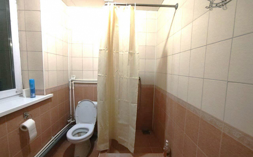 Отдельно стоящее здание с арендаторами 670 м2 фото