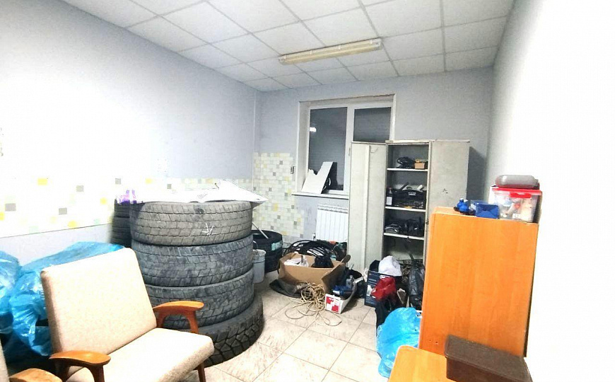 Отдельно стоящее здание с арендаторами 670 м2 фото