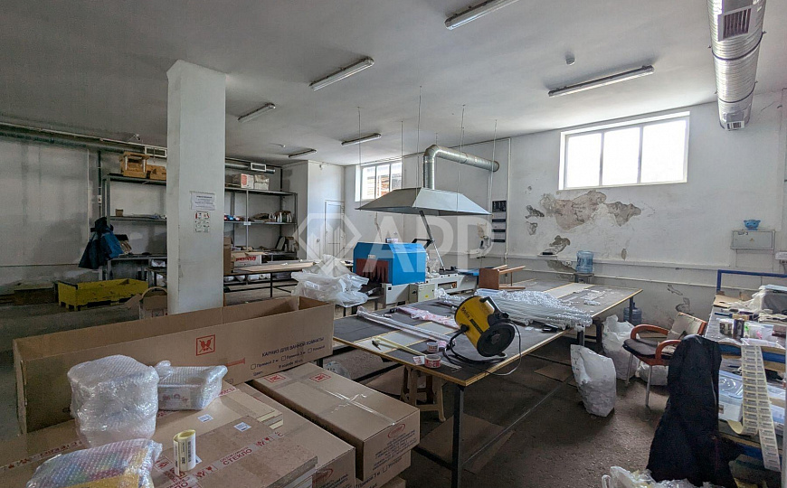 Продаю складской комплекс площадью 7 000 м² фото