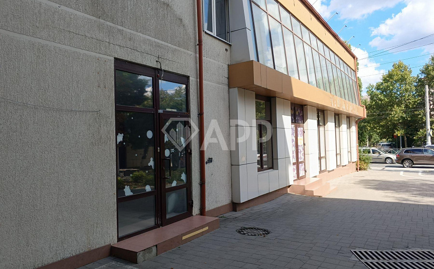 Сдаю торговое помещение, 49 м² под магазин, аптеку, офис, ПВЗ, бьюти, услуги фото