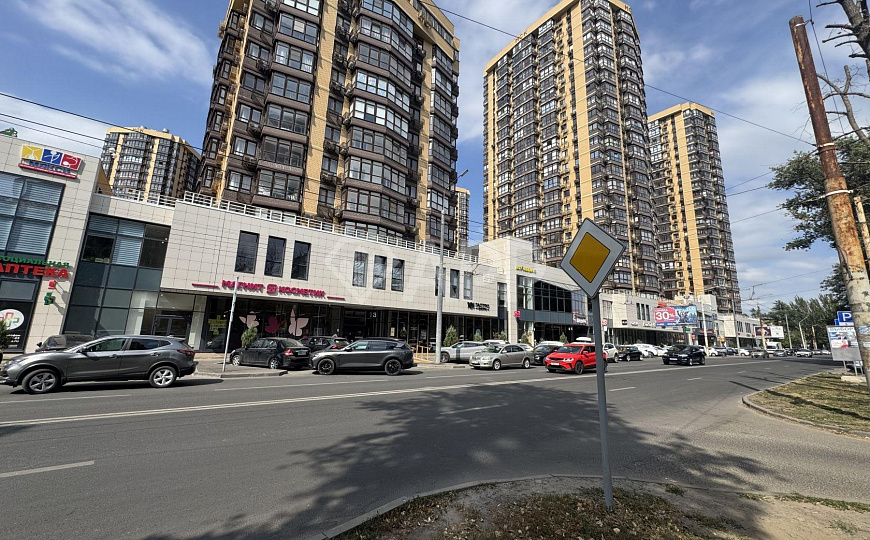 Сдам торговый центр, 491,5 м² фото