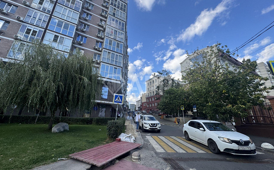Сдам торговое помещение, 40,7 м² фото