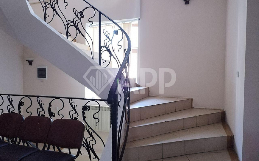 Сдам отдельно стоящее здание, 954 м² фото
