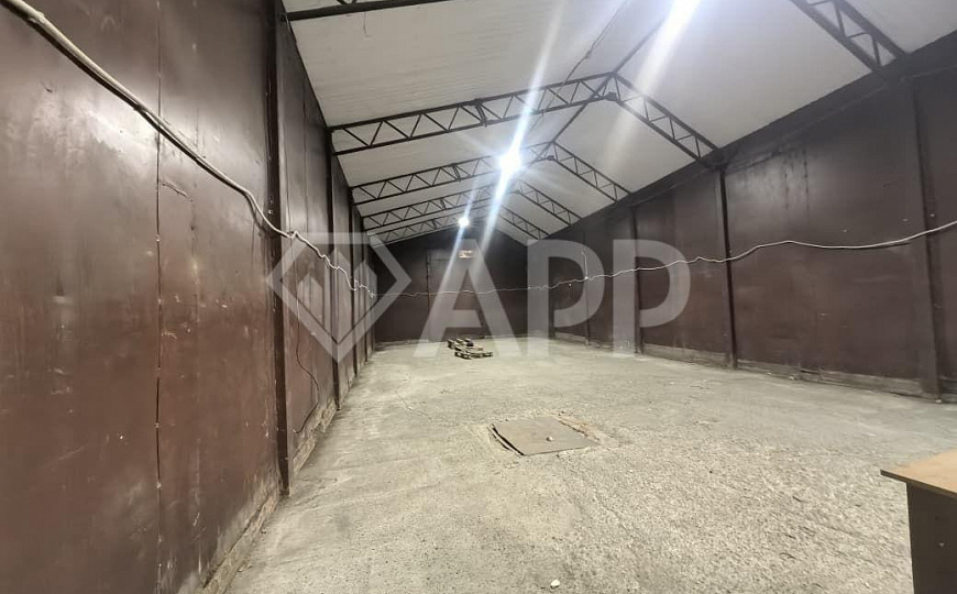 Сдаю склад 200 м² в близости СБС производство сто  фото