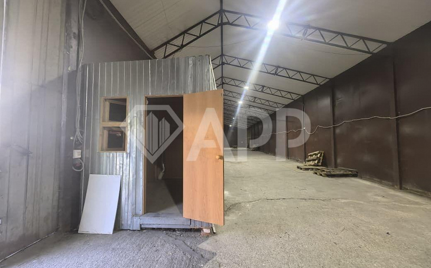 Сдаю склад 200 м² в близости СБС производство сто  фото