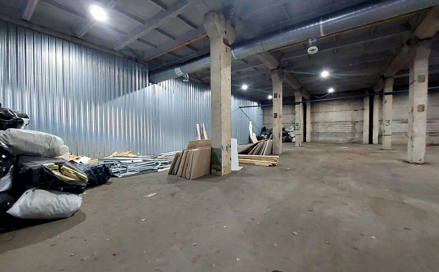 Сдается складское помещение 1700 м² фото