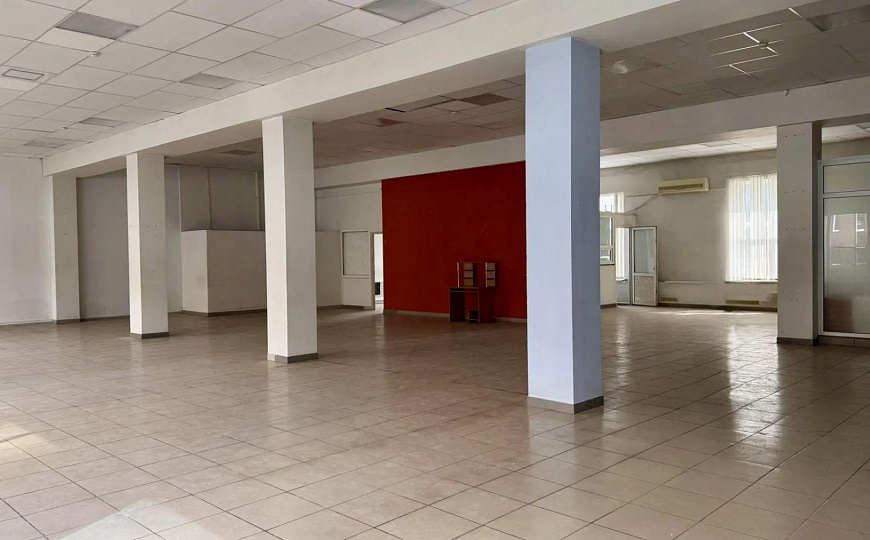 Торгово - выставочное помещение,  200 м² фото