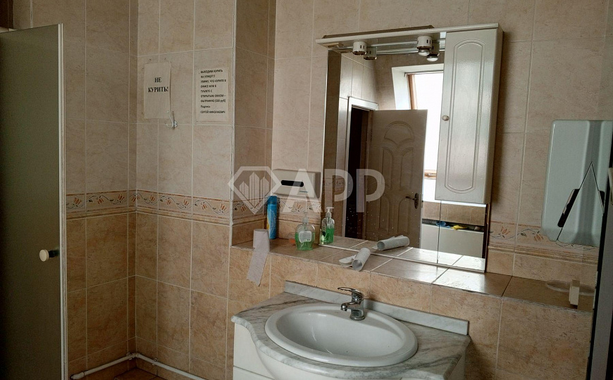 Продается отдельно стоящее здание 370 м² на участке 5соток, хостел-гостиница, магазин и др. фото