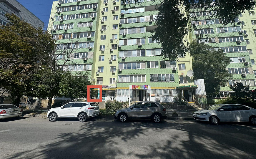 Сдам торговое помещение, 67 м² фото