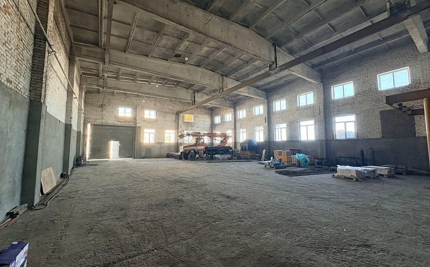 Сдам производственное помещение, 1 100 м² фото