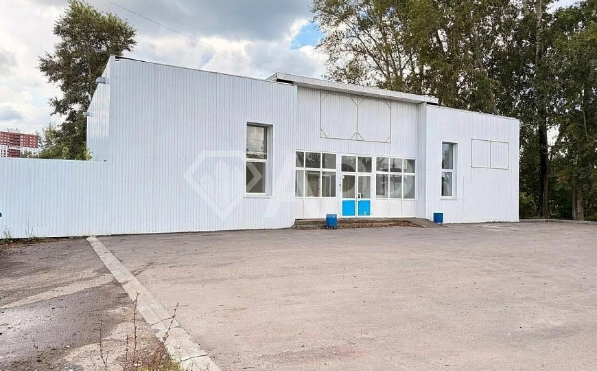 Отдельно стоящее здание 412 м² в аренду фото