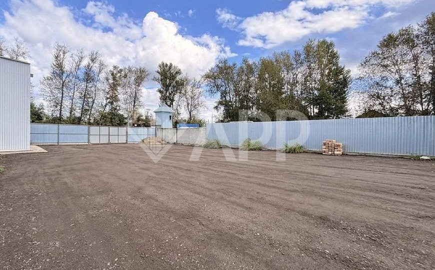 Отдельно стоящее здание 412 м² в аренду фото