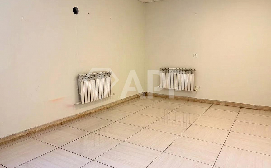 Отдельно стоящее здание 412 м² в аренду фото