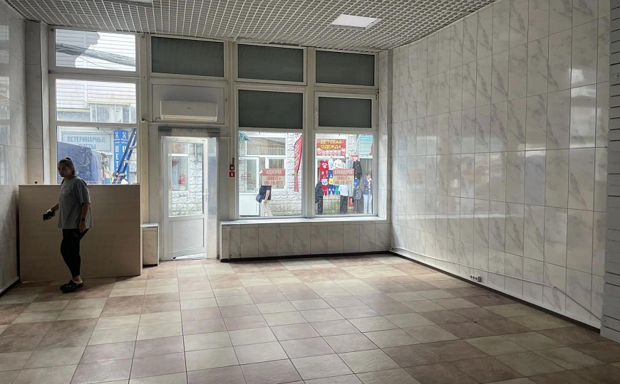 Продам торговое помещение Центр. рынок, 50 м² фото