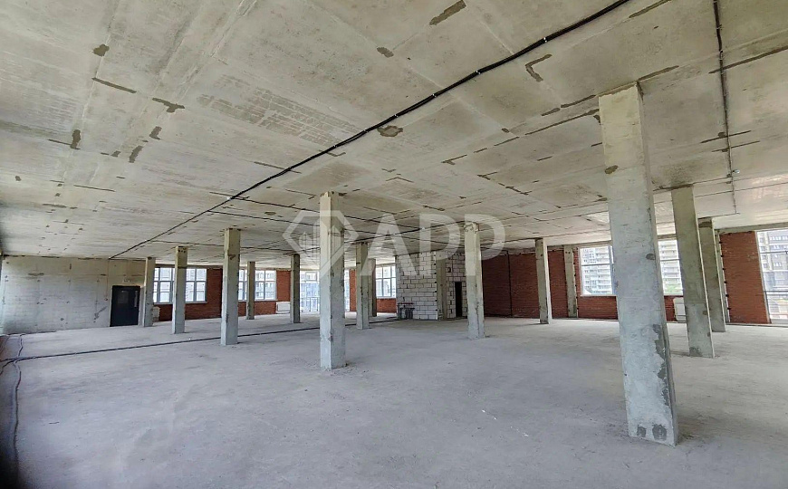 Продаю отдельно стоящее здание, 1 430 м² фото