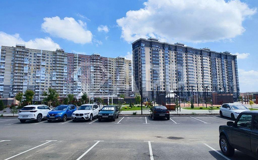Продаю отдельно стоящее здание, 1 430 м² фото