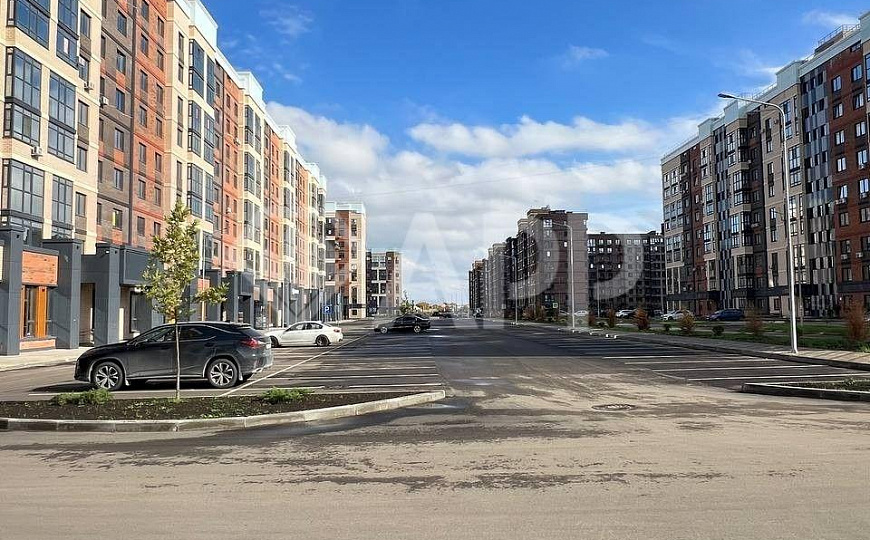 Продаю торговое помещение, 64,9 м² на Западном обходе фото
