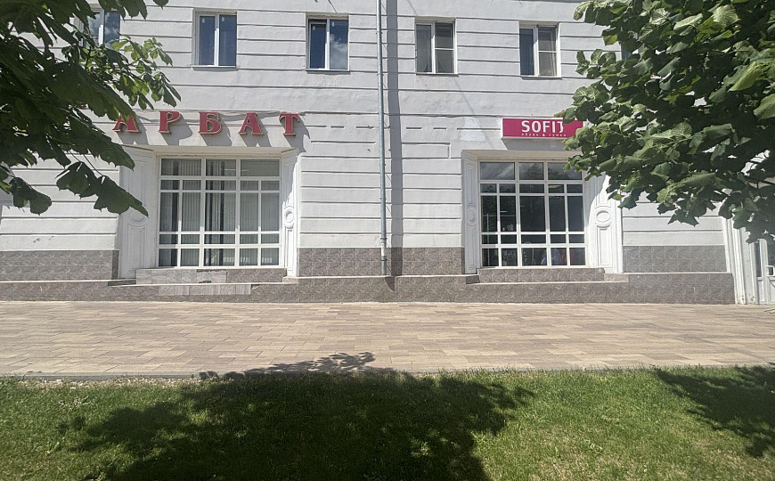 Продам торговое помещение  267 м² в центре г. Новокуйбышевска фото