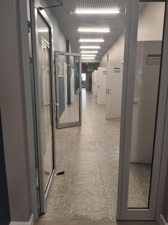 Сдам торговый центр, 850 м² фото