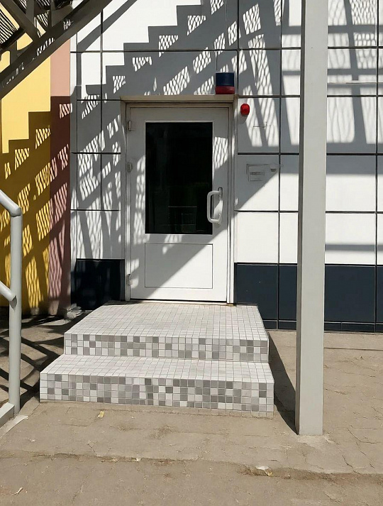 Кафе-ресторан, клуб в центре 301,2 м2 фото