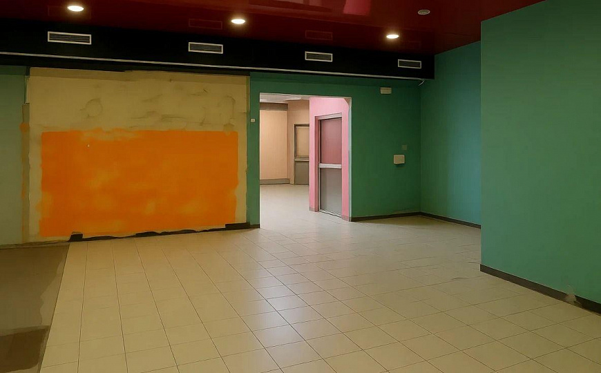 Кафе-ресторан, клуб в центре 301,2 м2 фото