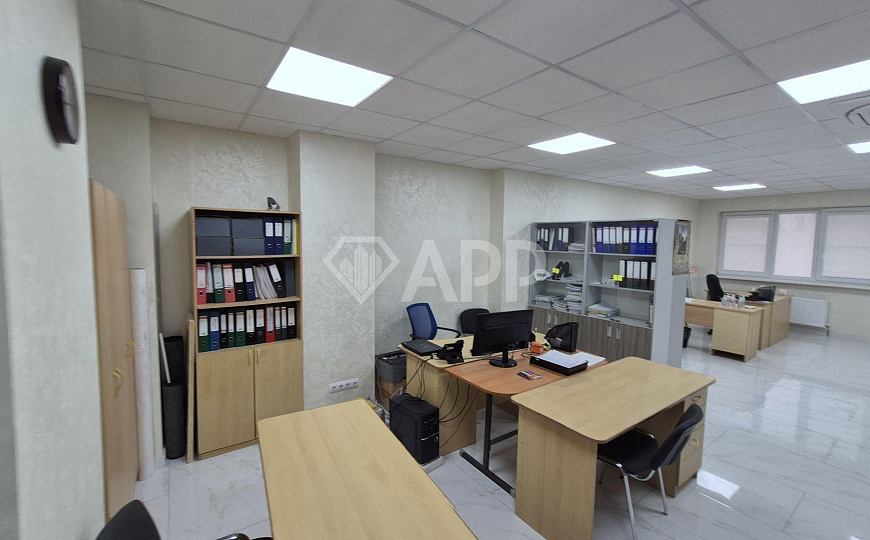 Сдам офисное помещение, 607 м² - 833 м² с отдельным входом и своей рецепцией фото