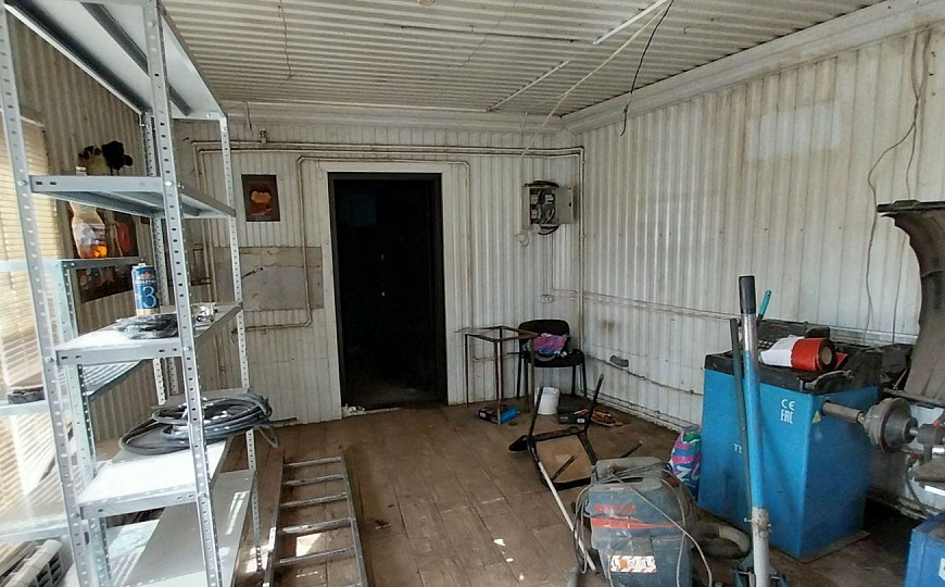 Сдается в аренду шиномонтаж с оборудованием в Южном городе фото