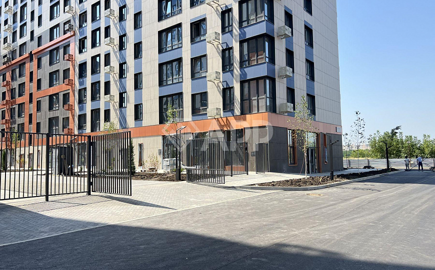 Продаю торговое помещение,112 м² в районе Баскет Холла фото