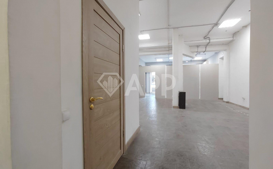 Сдаю с ремонтом, 75 м² магазин аптека медицина фото