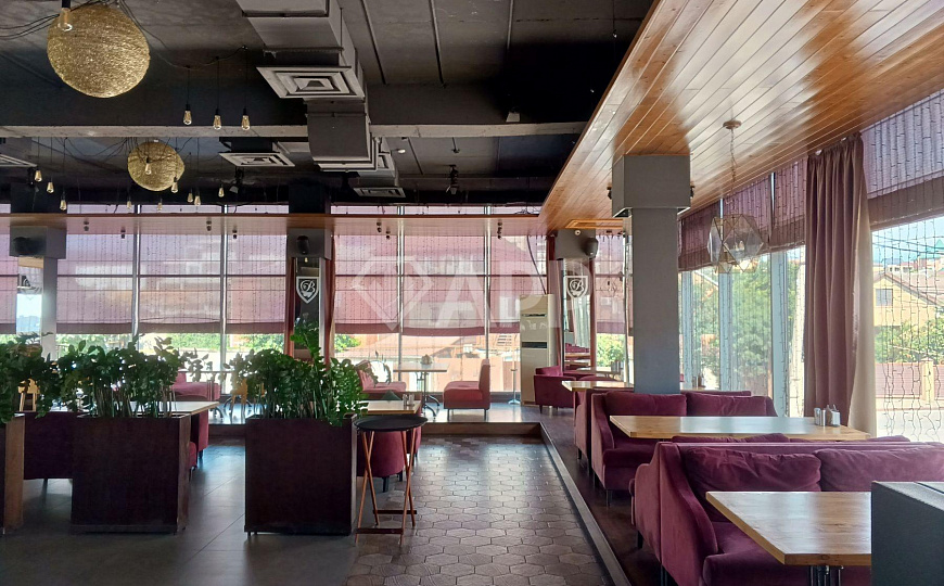 Сдам отдельно стоящее здание, 470 м² фото