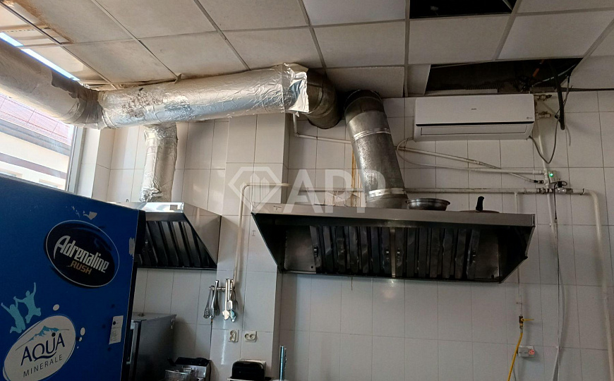 Сдам отдельно стоящее здание, 470 м² фото