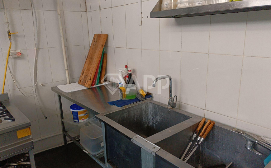 Сдам отдельно стоящее здание, 470 м² фото
