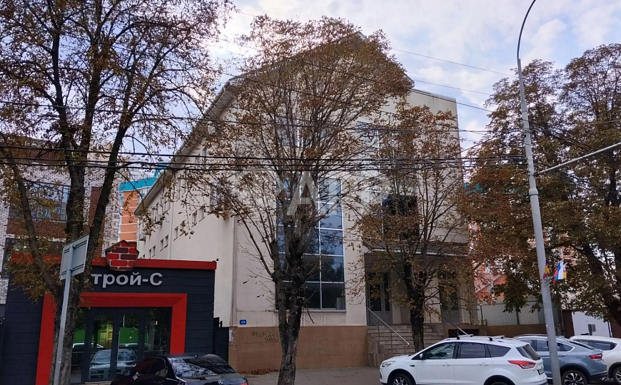 Продаю здание по ул. Ставропольской площадью  1 192 м² фото