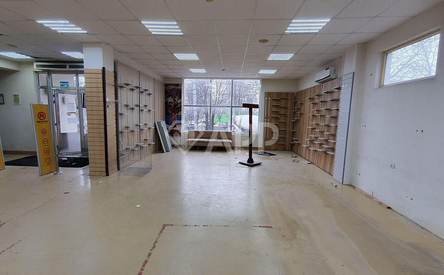 Продаю здание по ул. Ставропольской площадью  1 192 м² фото