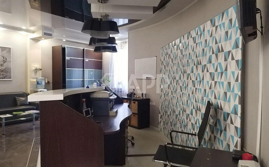 Продам отдельно стоящее здание, 630 м² фото